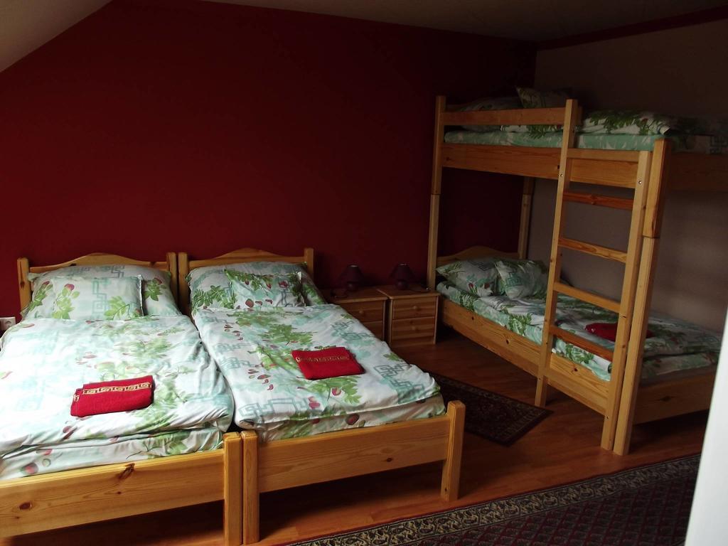 Hotel Oereg Diofa Vendeghaz Abaújszántó Zimmer foto