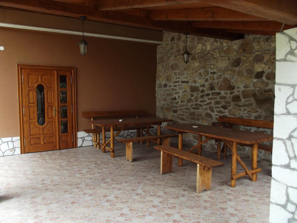 Hotel Oereg Diofa Vendeghaz Abaújszántó Exterior foto